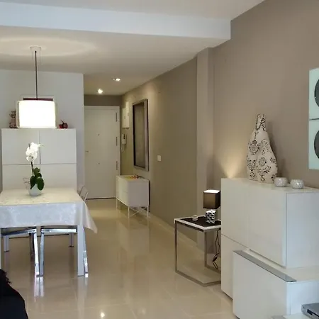 Daire Piso Centrico En Zona Tranquila. *